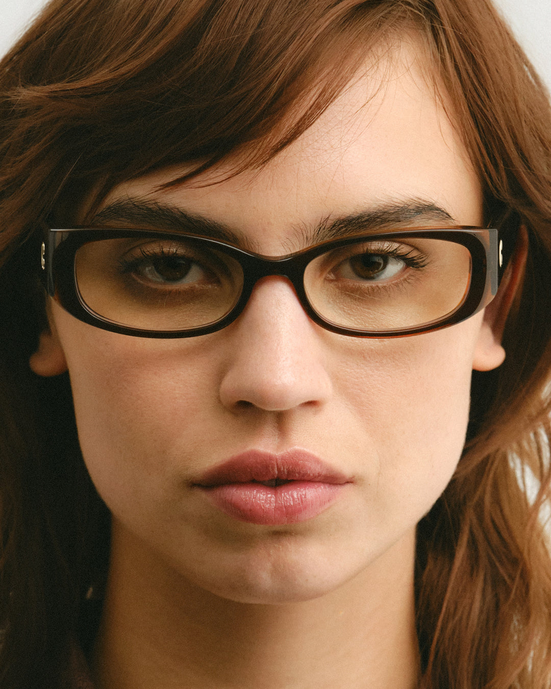 Romy Brown BL - Rektangulära blåljusglasögon från Corlin – corlineyewear